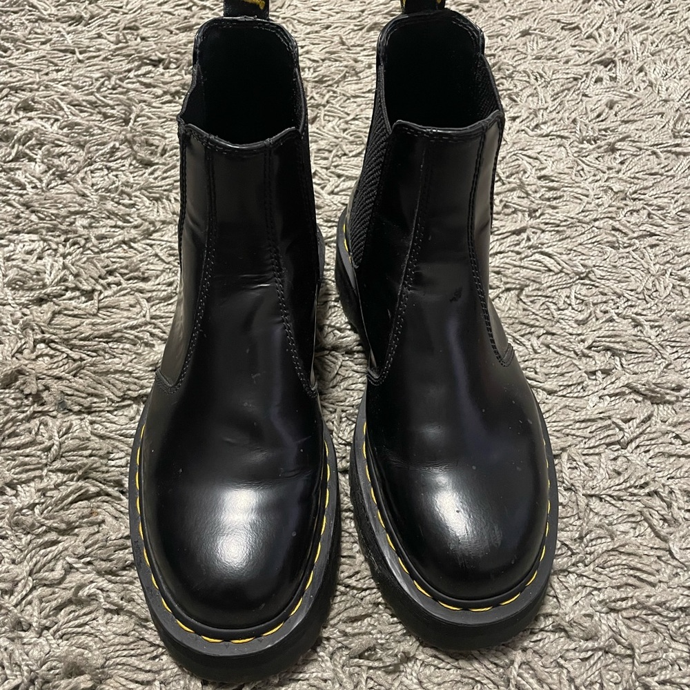 Dr. Martens Chelsea platform boot